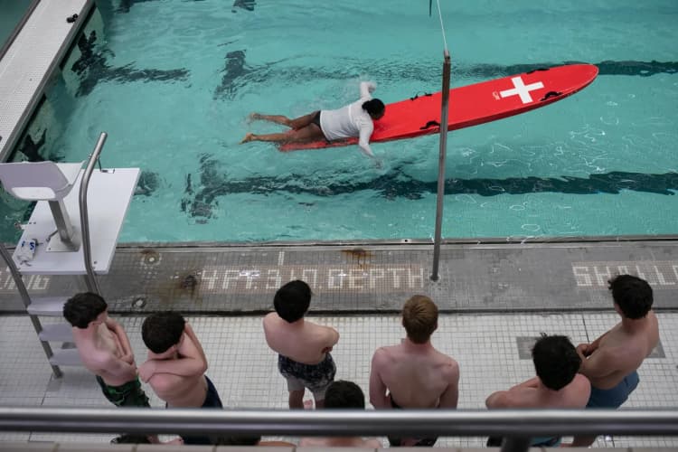Lifeguard Recertification: Why Should Lifeguards Renew Their Certification Regularly?